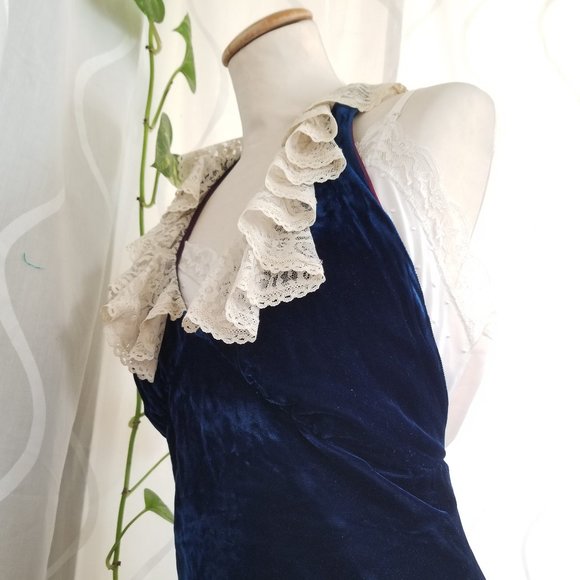 Vintage 1970s velvet dress w lace halter, Vampy backless long retro vntg maxi - Picture 7 of 15